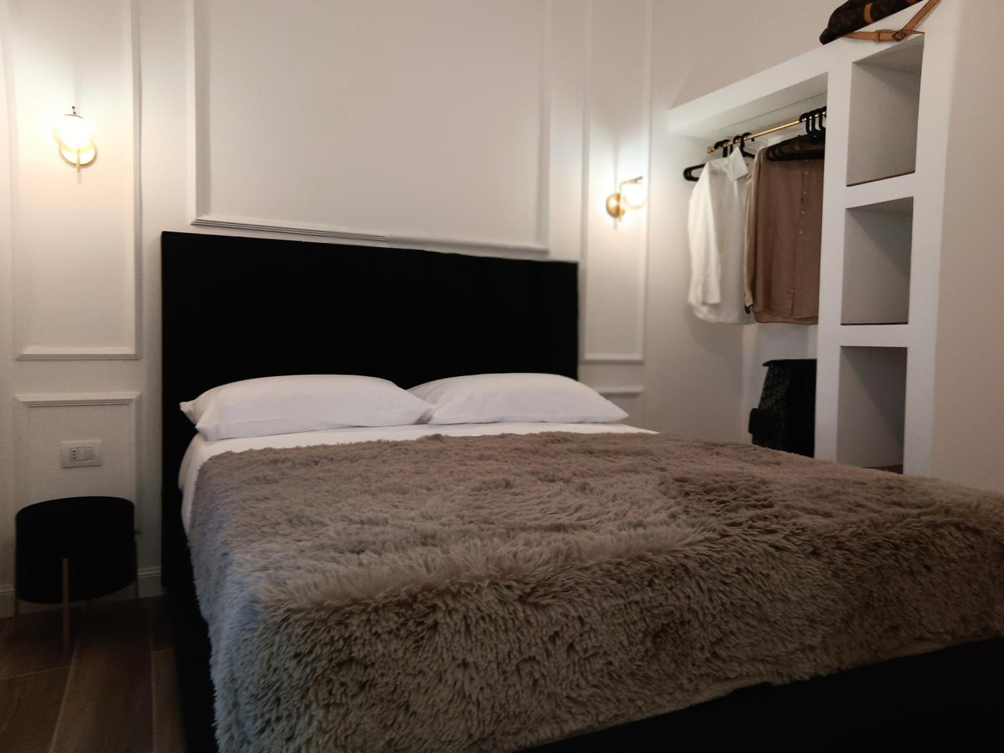 Apartamento La Maison Di Luche' Nápoles Exterior foto