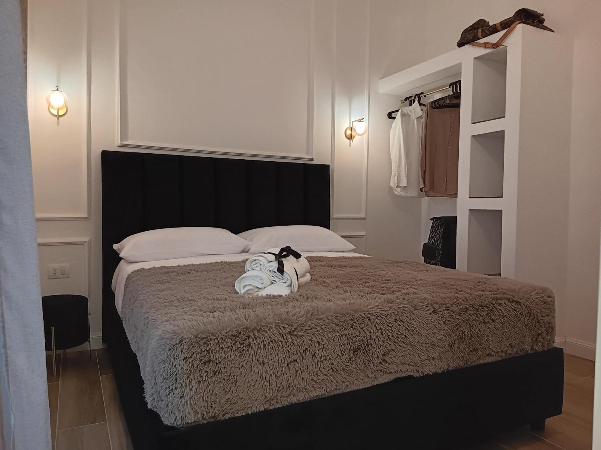 Apartamento La Maison Di Luche' Nápoles Exterior foto
